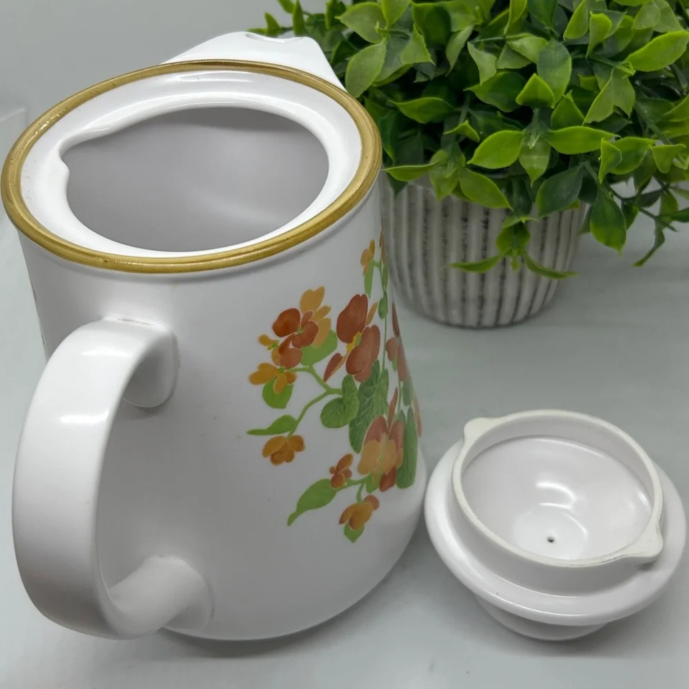 HAPPY DAYS by Noritake Coffee Pot made in Japan #9069 NWOT.